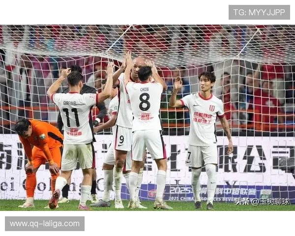 蓉城队长韦世豪亚冠领衔进攻 但教练战术安排未解孤立困局