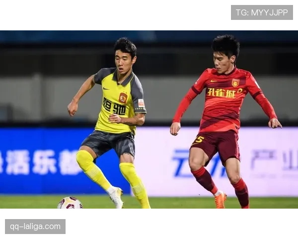 新鹏城阵容年轻化提速 陈涛称仅三四人能立即踢主力